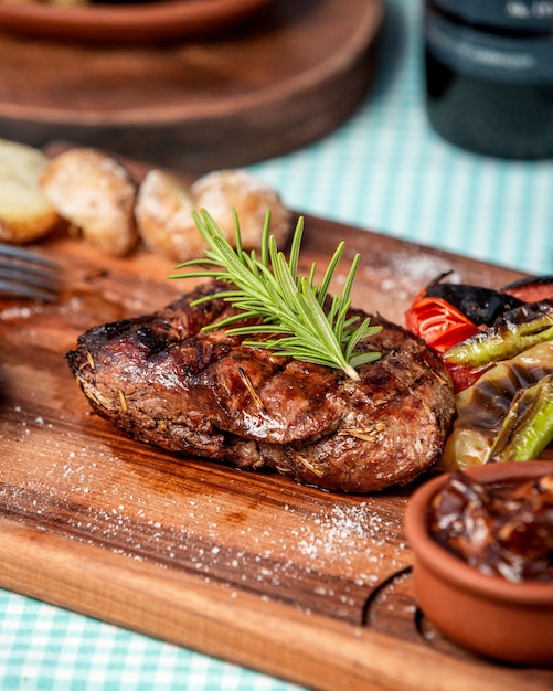 Ojo de bife con sal gruesa